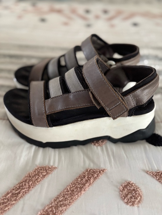 Teva Shoes - Teva flatforms